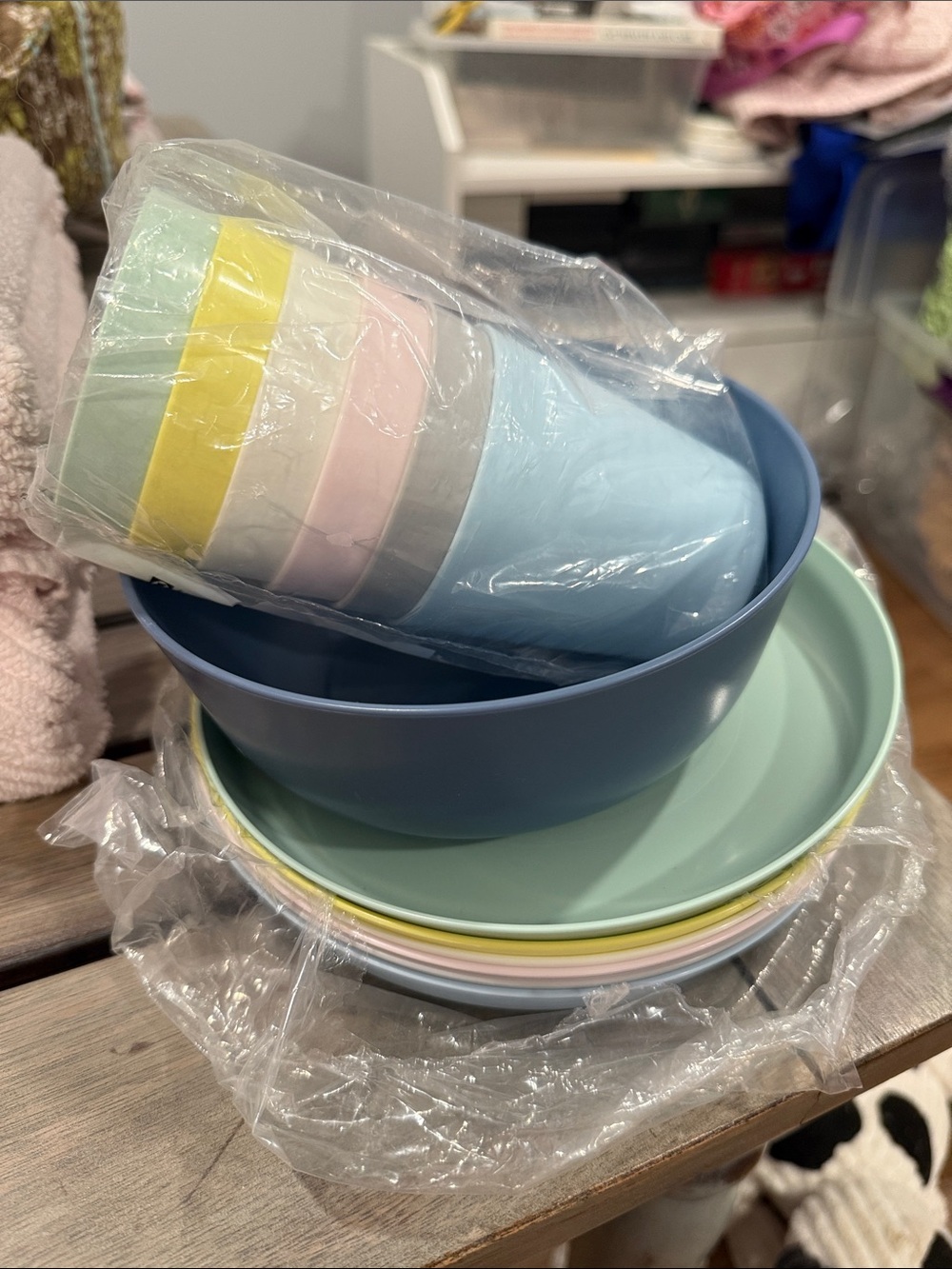 IKEA  Reusable Plastic Plates, Bowl, and Cups!